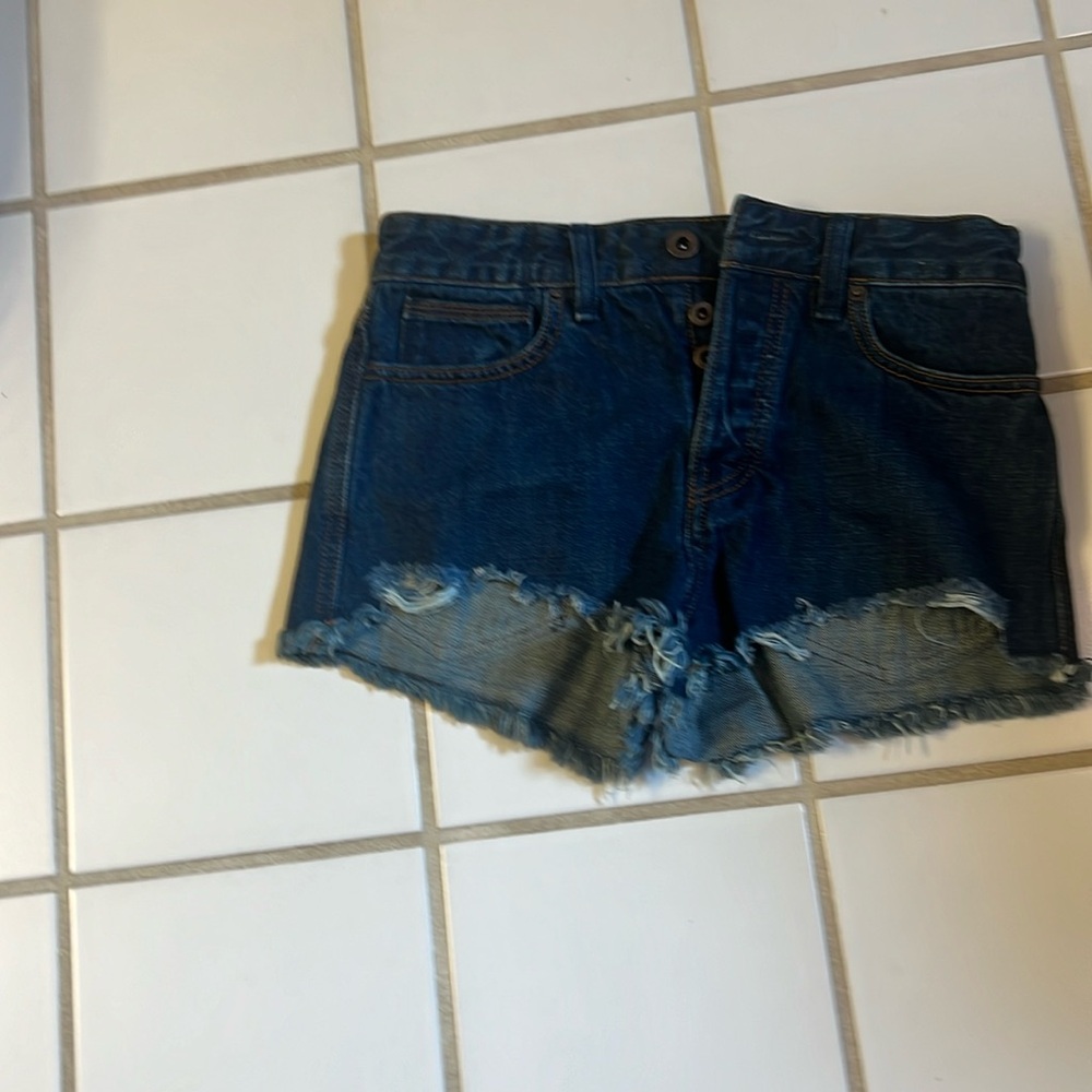 Free People denim Jean shorts EUC 25